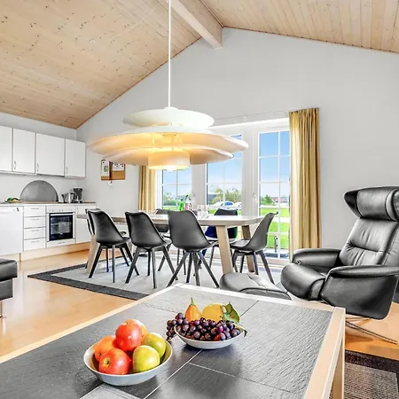 Holiday home Marina Fiskenaes *